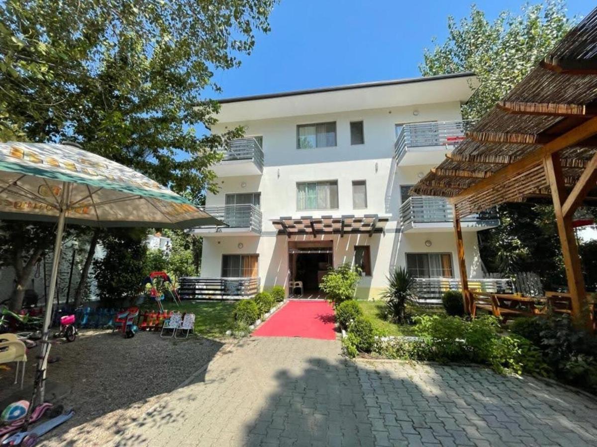 Aparthotel Vila Tufi Velipojë Buitenkant foto