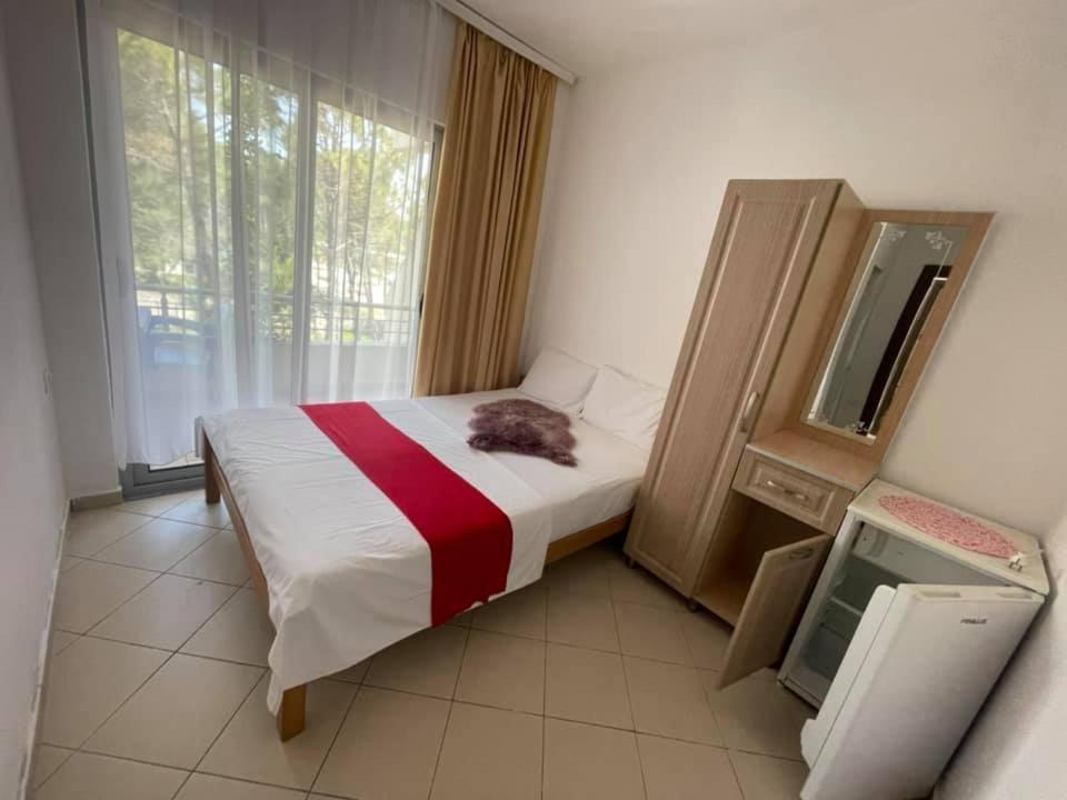 Aparthotel Vila Tufi Velipojë Buitenkant foto