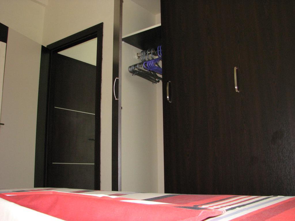 Aparthotel Vila Tufi Velipojë Buitenkant foto