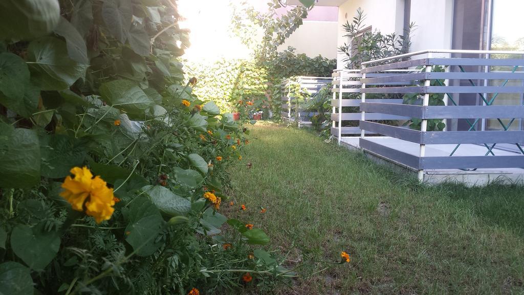 Aparthotel Vila Tufi Velipojë Buitenkant foto