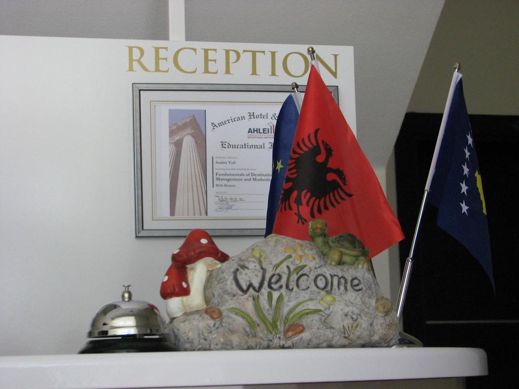 Aparthotel Vila Tufi Velipojë Buitenkant foto